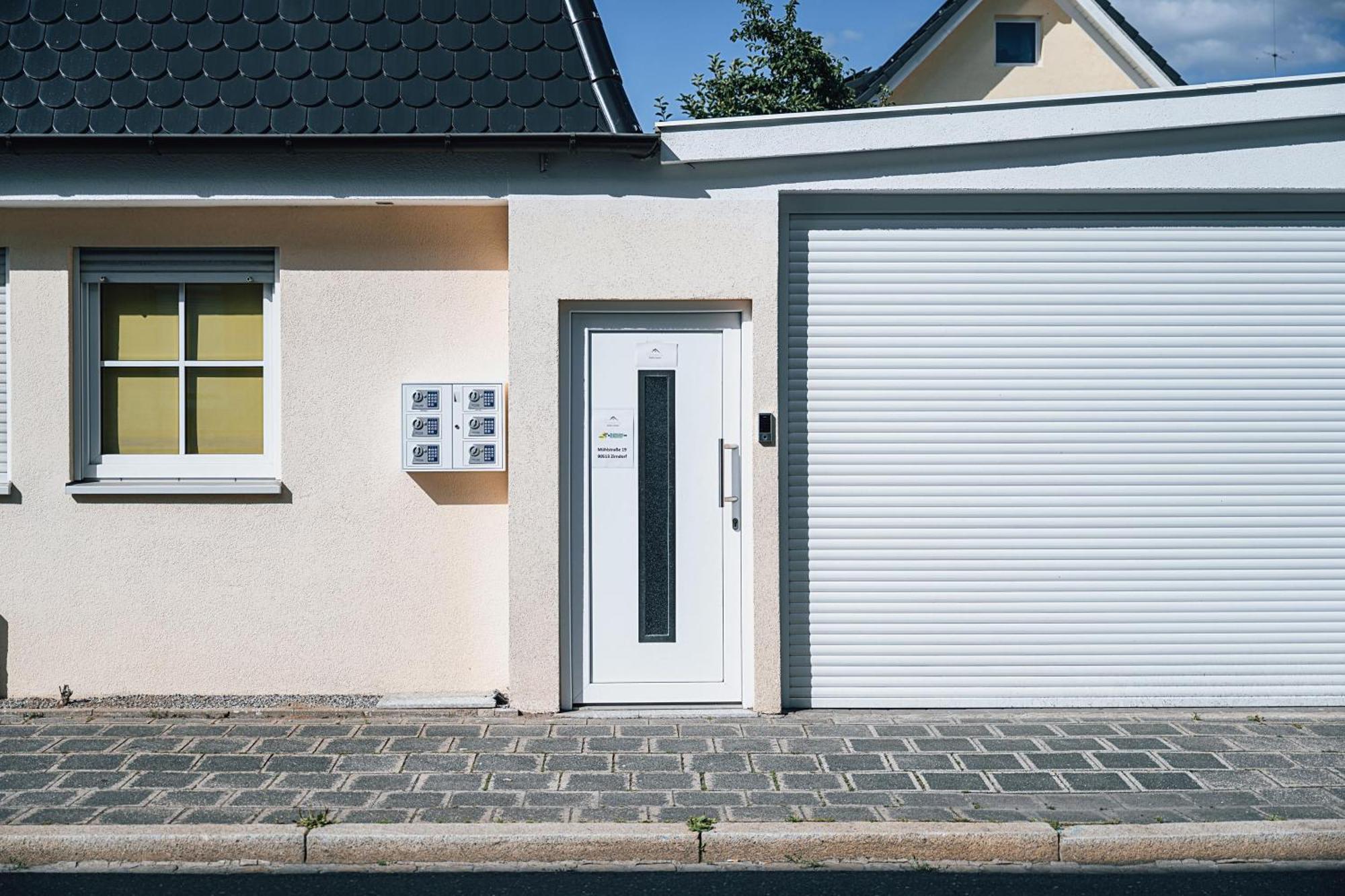 Ferienwohnung Schleicher Mit Klimaanlage Zirndorf Eksteriør billede