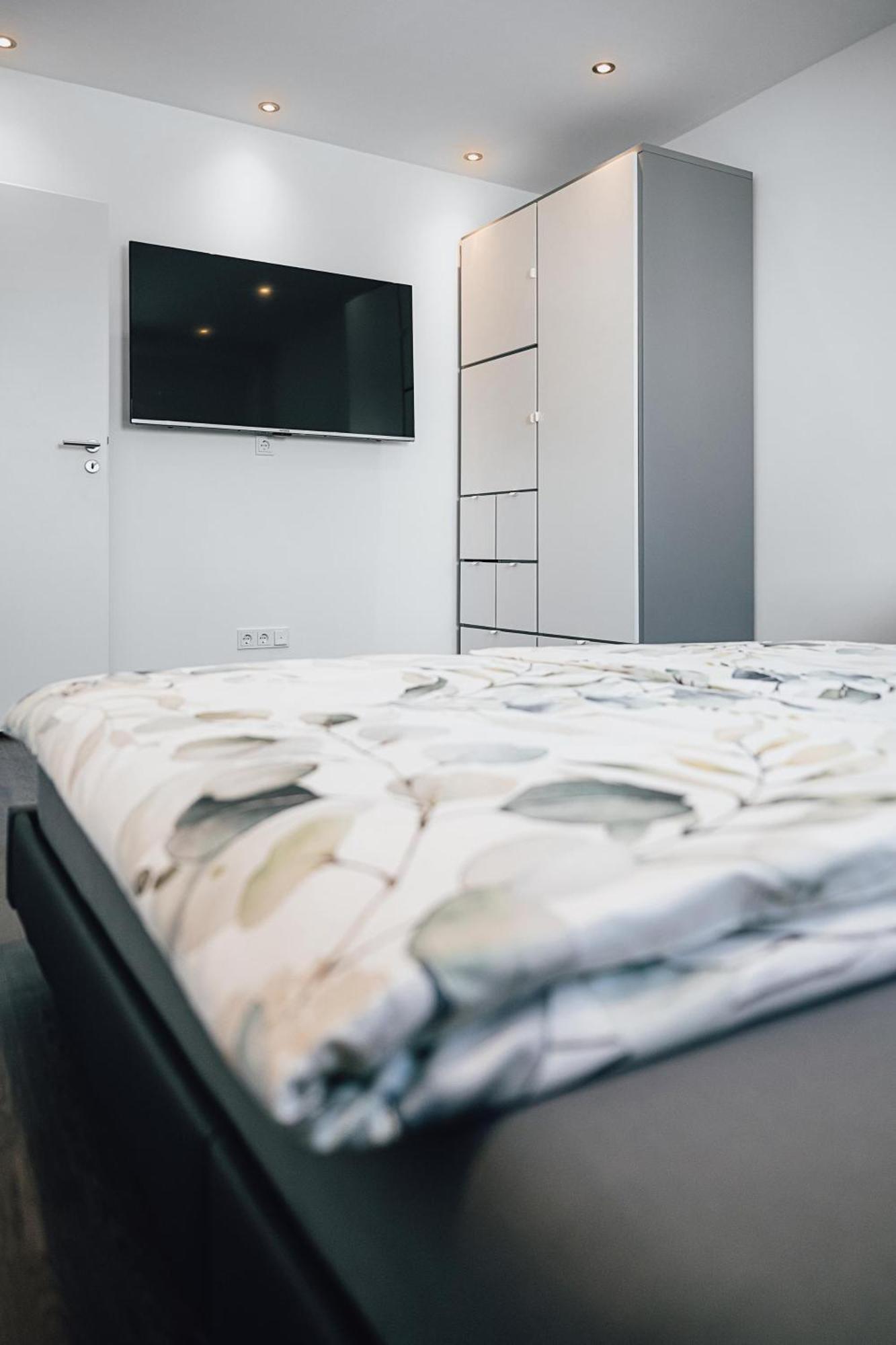Ferienwohnung Schleicher Mit Klimaanlage Zirndorf Eksteriør billede