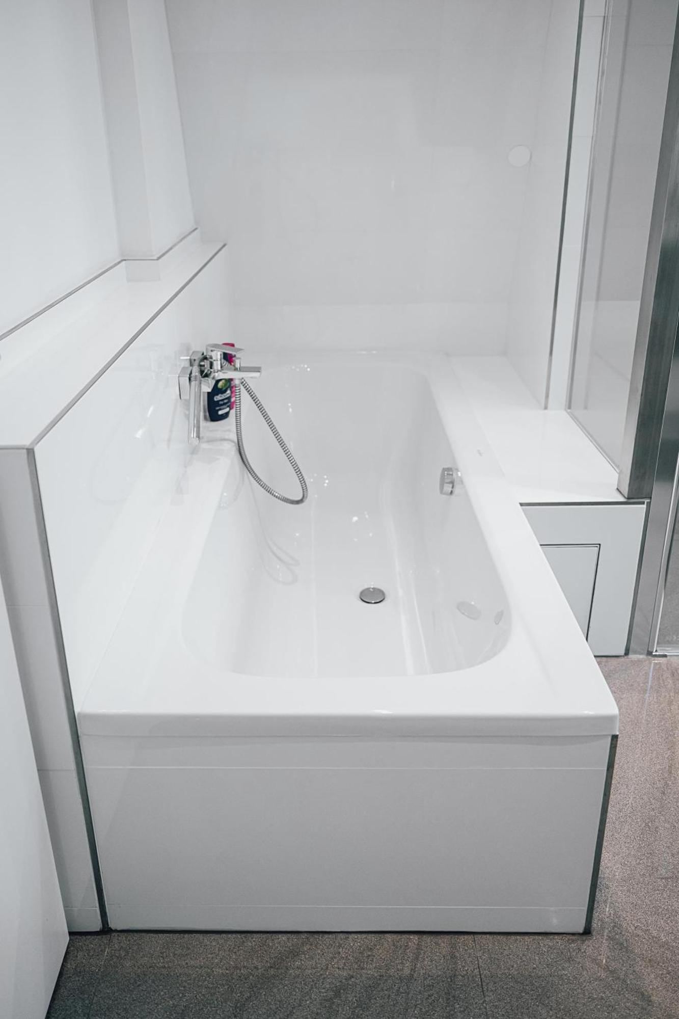 Ferienwohnung Schleicher Mit Klimaanlage Zirndorf Eksteriør billede